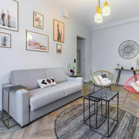 Charming Near Saint-lazare 4p Paris